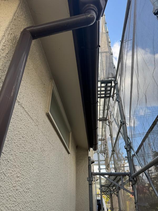 戸建て外壁吹付塗装
