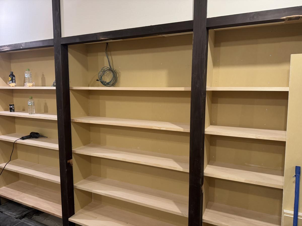 店舗内部塗装