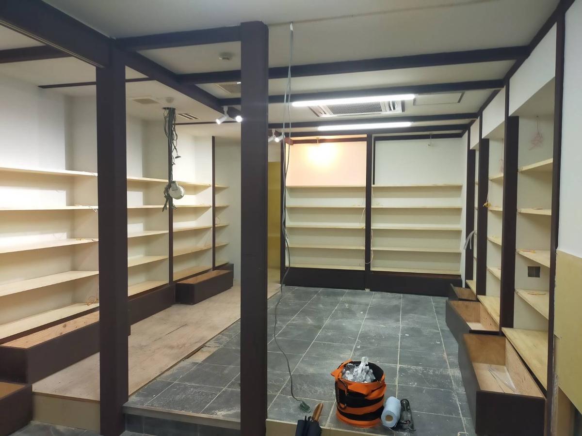 店舗内部塗装